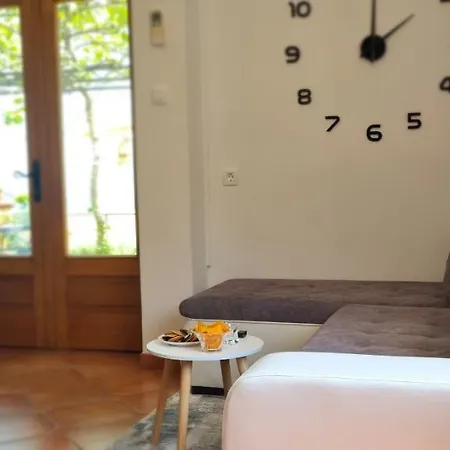 Anamarija Апартаменты