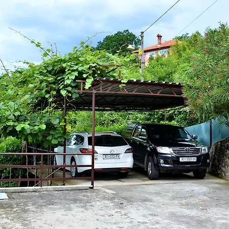 Anamarija Apartman *