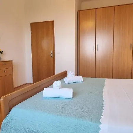 Anamarija Apartament *