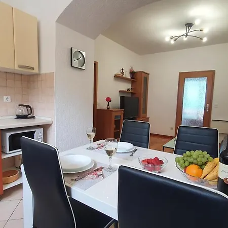 Apartament Anamarija
