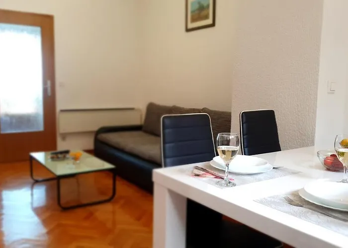 Apartment Anamarija *